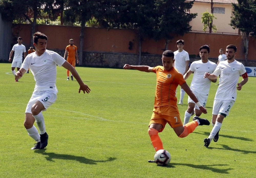 Alanyaspor U21 Takımının Yıldızı Gol Krallığına Oynuyor