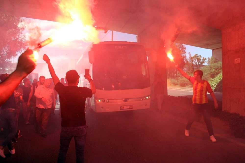 Göztepe Şampiyon Gibi Uğurlandı