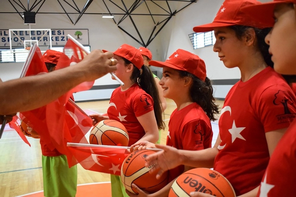 İbrahimli Spor Merkezinde Bayram Coşkusu