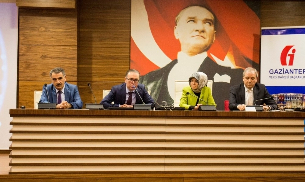 Gaün İibf Ve Hukuk Fakültesi Öğrencileri Gelir İdaresi Başkanlığı Konferansında