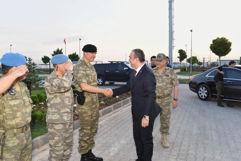 Vali Soytürk Mehmetçikler İle İftarda Bir Araya Geldi