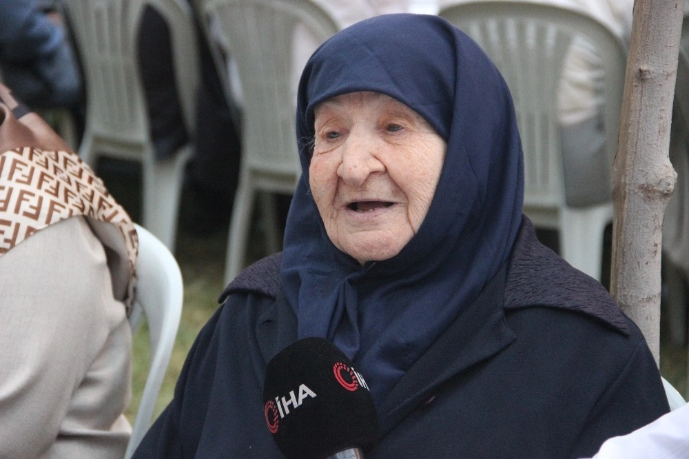 (Özel) Cumhurbaşkanı İle Görüşmesini Anlatan Asırlık Çınar Herkesi Kahkahaya Boğdu