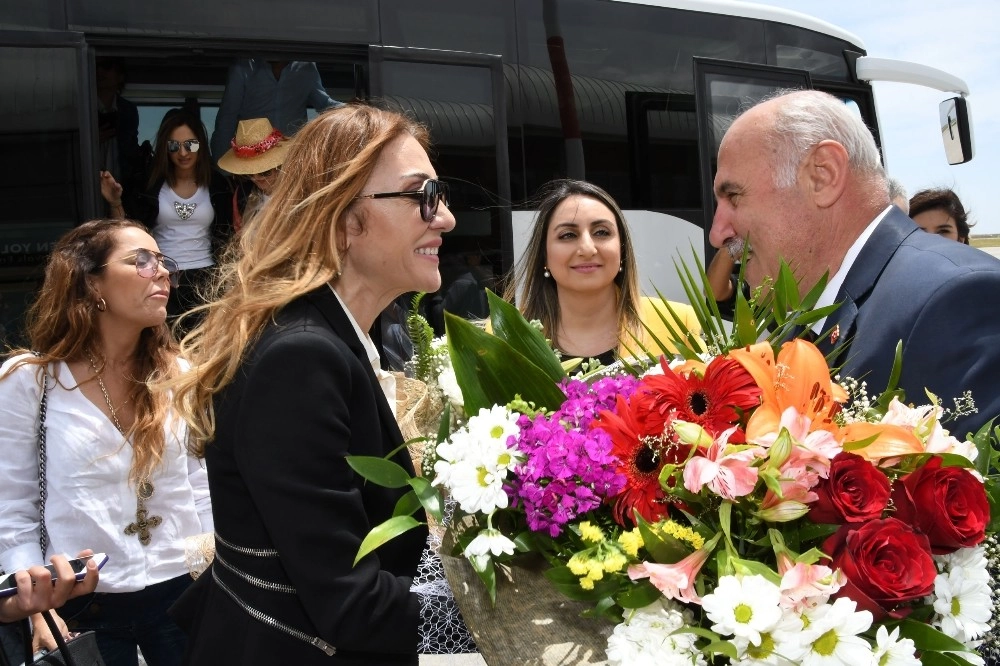 Bakan Eşi Pervin Ersoy Ünlüler İle Birlikte Adıyamanda