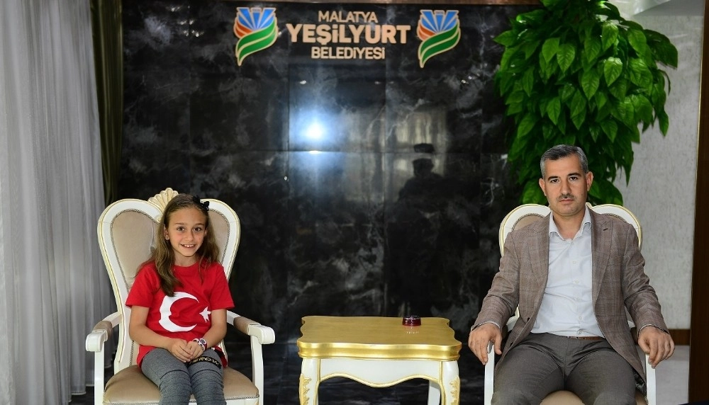 Başkan Çınar, Milli Takım Sporcusu Elif Naz Aktaşı Ağırladı