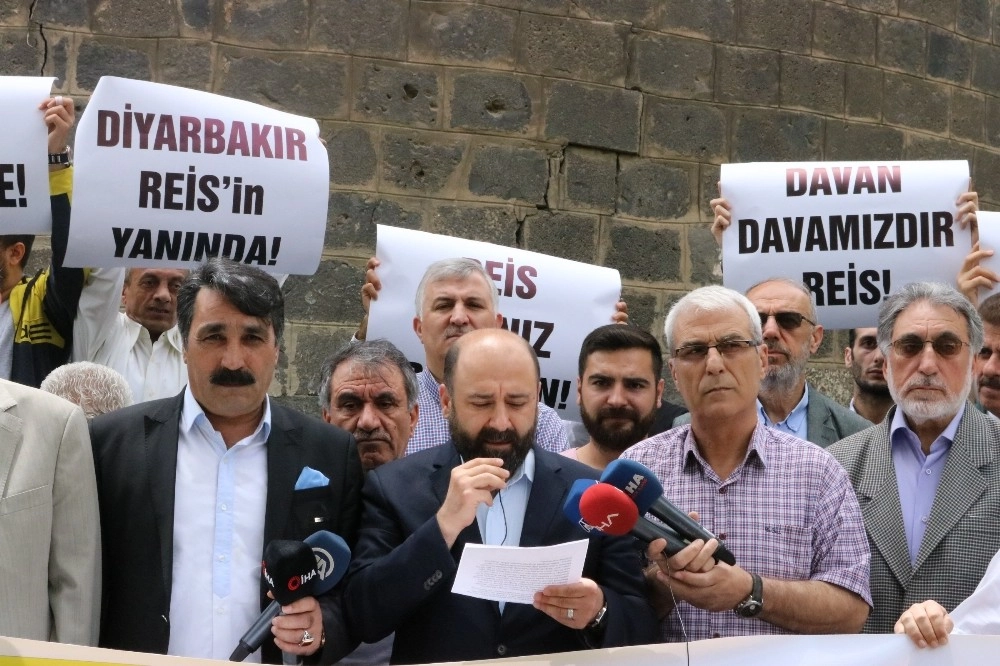 Diyarbakırdan Davutoğluna Tepki