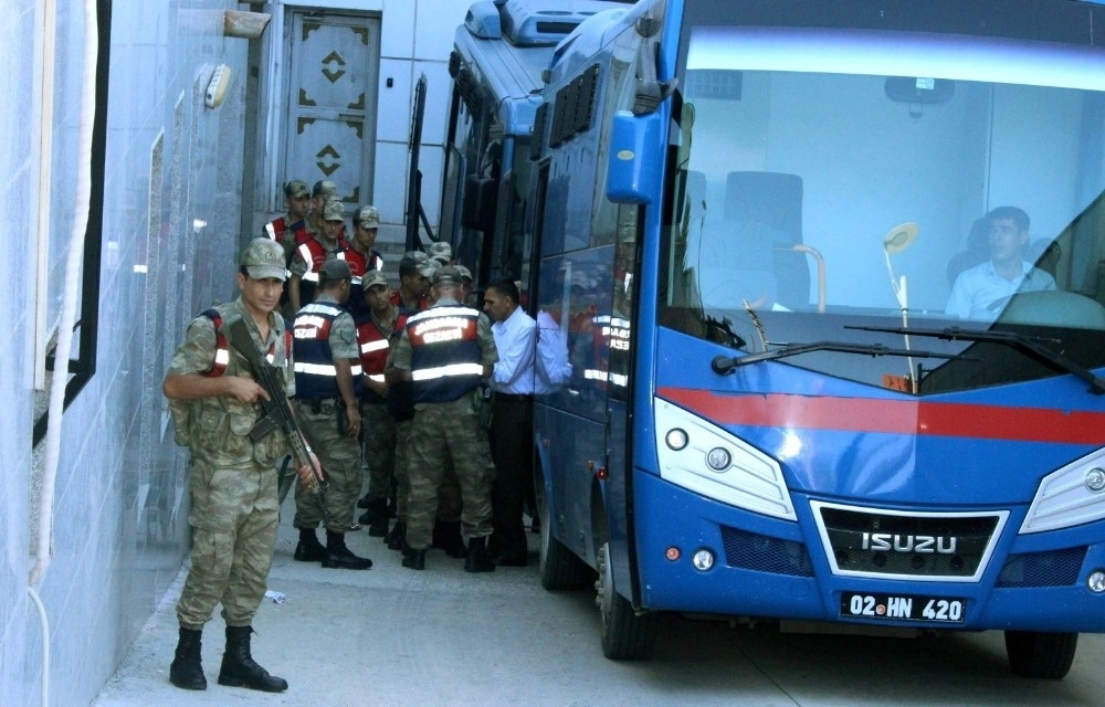 Fetöcülerin Cezaları Onandı Beraatleri Bozuldu