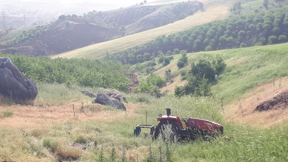 Traktörden Düşen Sürücü Hayatını Kaybetti