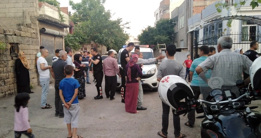 Adıyamanda Polislere Makaslı Saldırı