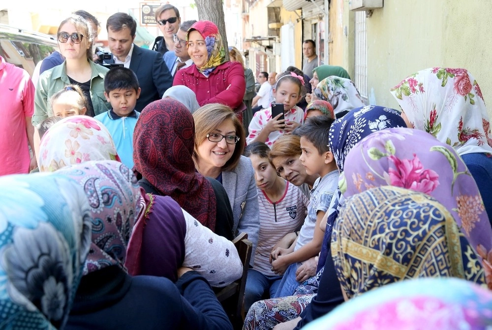 Fatma Şahin Kadınlarla Birlikte Yuvalama Yaptı