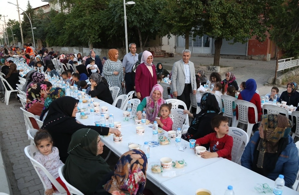 Başkan Güder İftarını Hanımınçiftliğinde Açtı