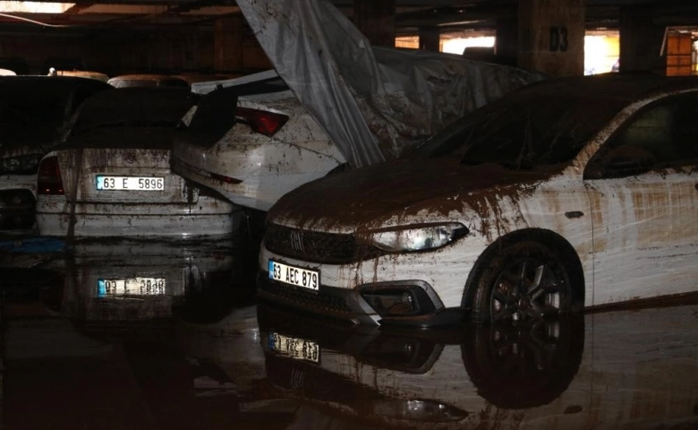 Şanlıurfa’da otoparklar, araç mezarlığına döndü