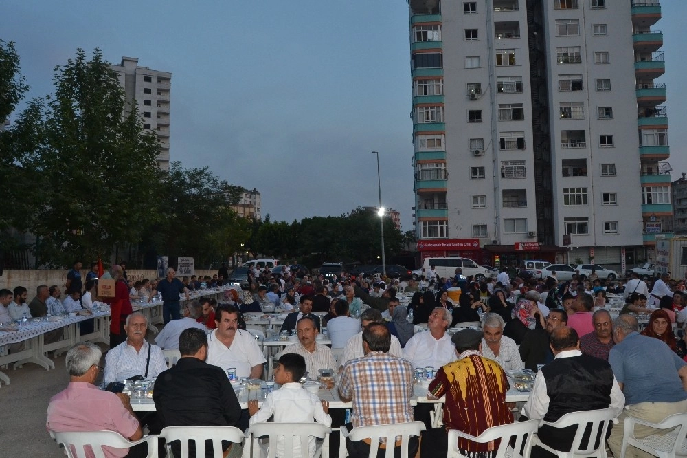 Kozanda Şehit Ailelerine Ve Gazilere İftar Programı