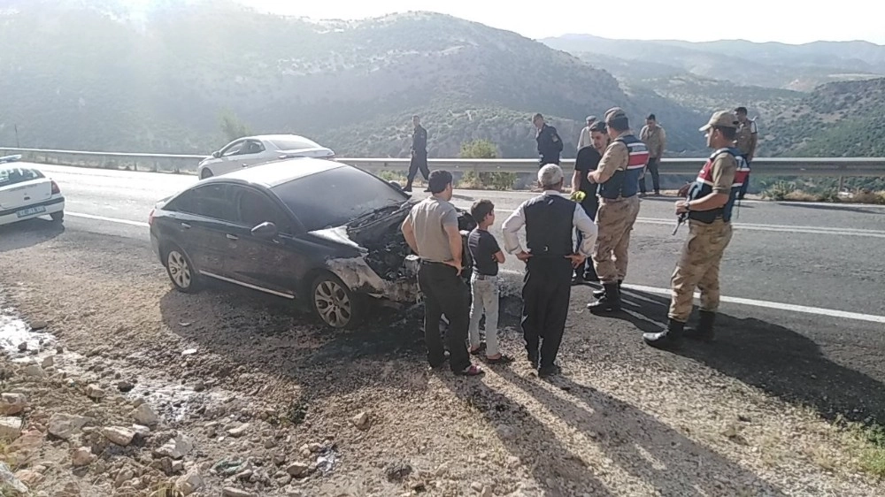 Bayram İçin Aldığı Otomobil Memleket Yolunda Küle Döndü