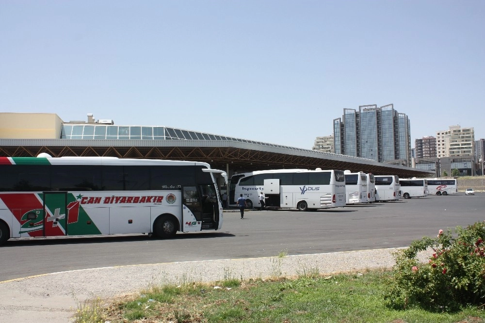 Diyarbakır Otogarında Ramazan Bayramı Yoğunluğu