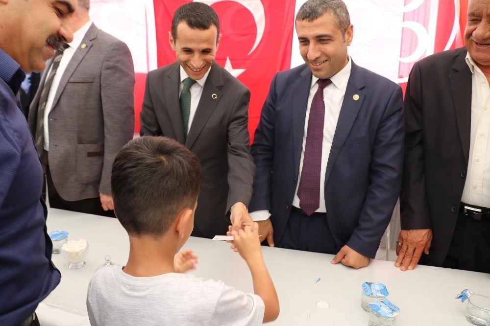 Gaziantep'te MHPliler Parti Binasında Bayramlaştı