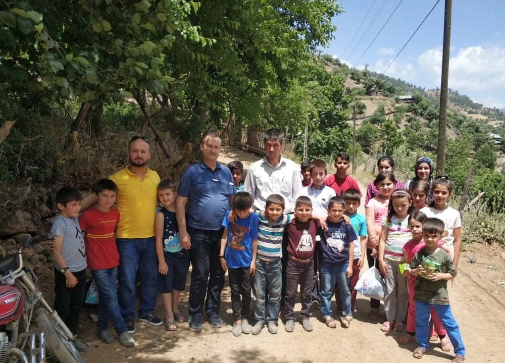 Bingöl Katliamından Kurtulan Asker, 50 Çocuğun Yüzünü Güldürdü