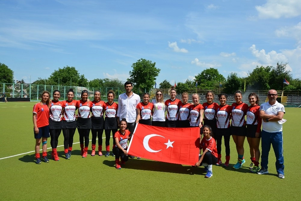 Hokeyin Sultanları Eurohockey Club Challenge Iııte Yerlerini Korudu