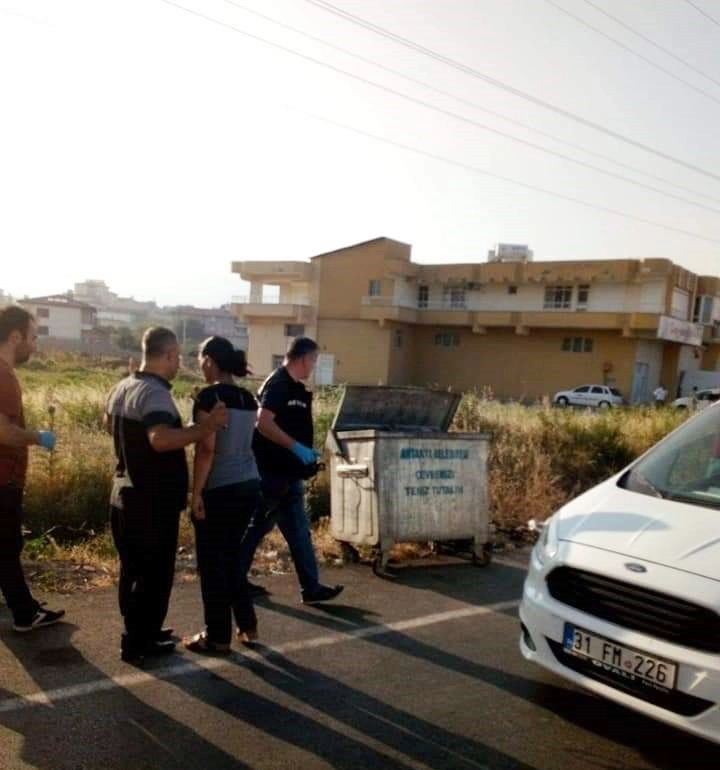 Hatayda Çöp Konteynerinden Bebek Cesedi Çıktı