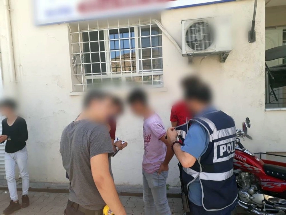 Mardin Polisinden Çocuk Ve Gençlerin Korunmasına Yönelik ‘Tek Dal Denetimi