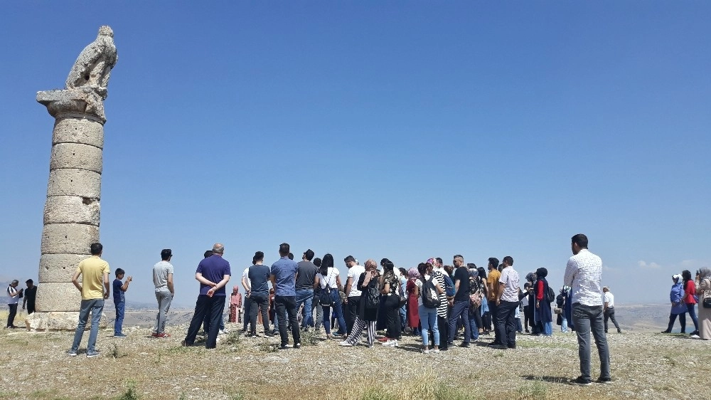 Adıyaman'da Aday Öğretmenler Tarihi Ve Kültürel Yerlerini Gezdi