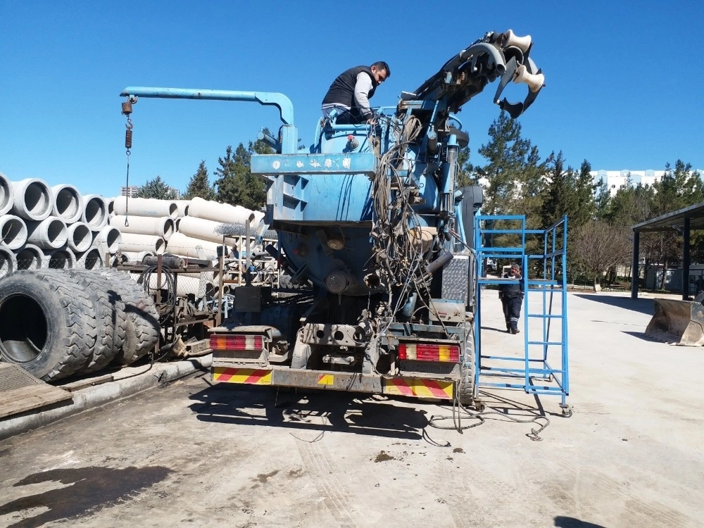 Kendi Tamirini Kendi Yaptı Kurum 250 Bin Tl Kara Geçti