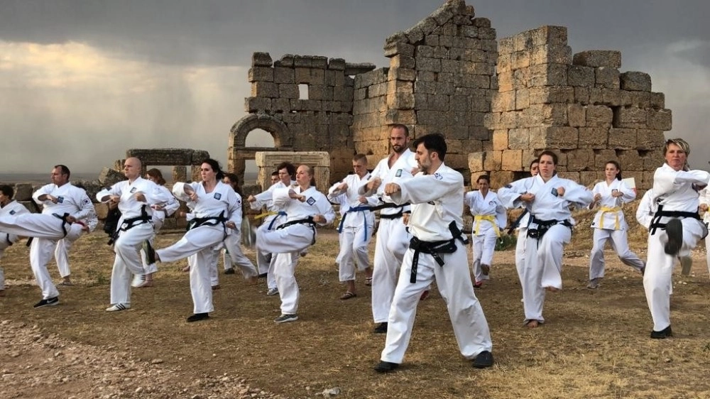 Tarihi Zerzavan Kalesinde Taekwondo