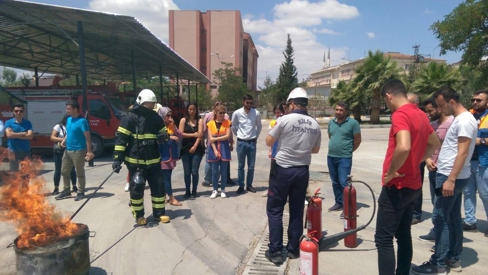 Öğretmenlere Yangına Karşı Müdahale Eğitimi