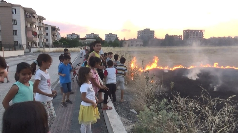 Diyarbakırlı Çocuklardan Büyüklere Örnek Olacak Davranış