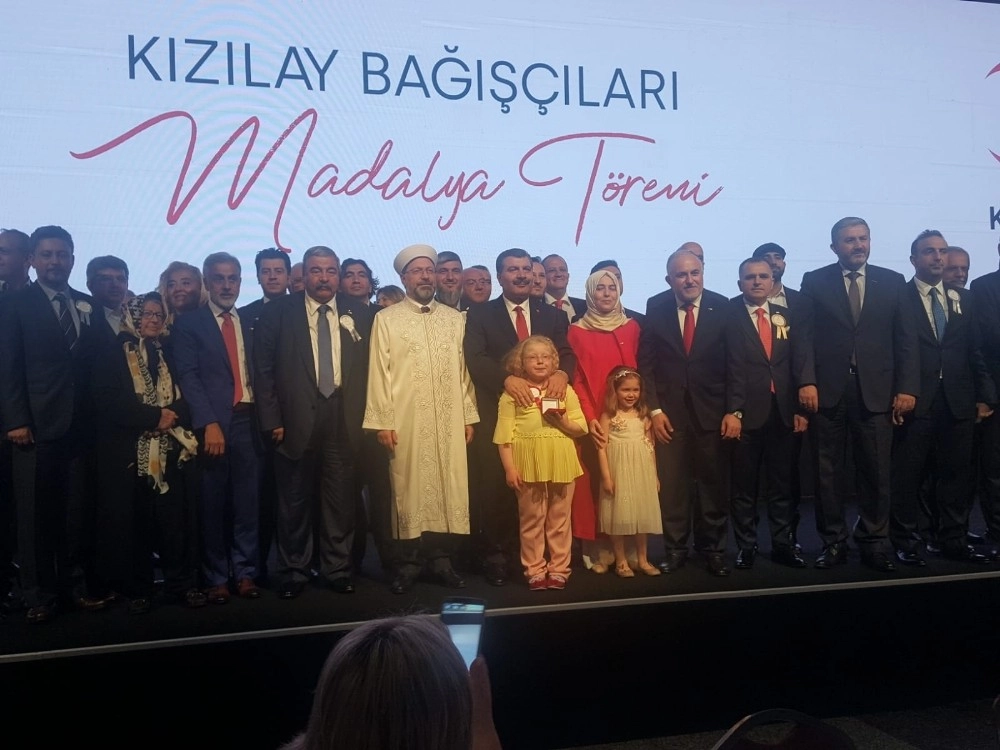 Türk Kızılayından Sankoya Platin Madalya