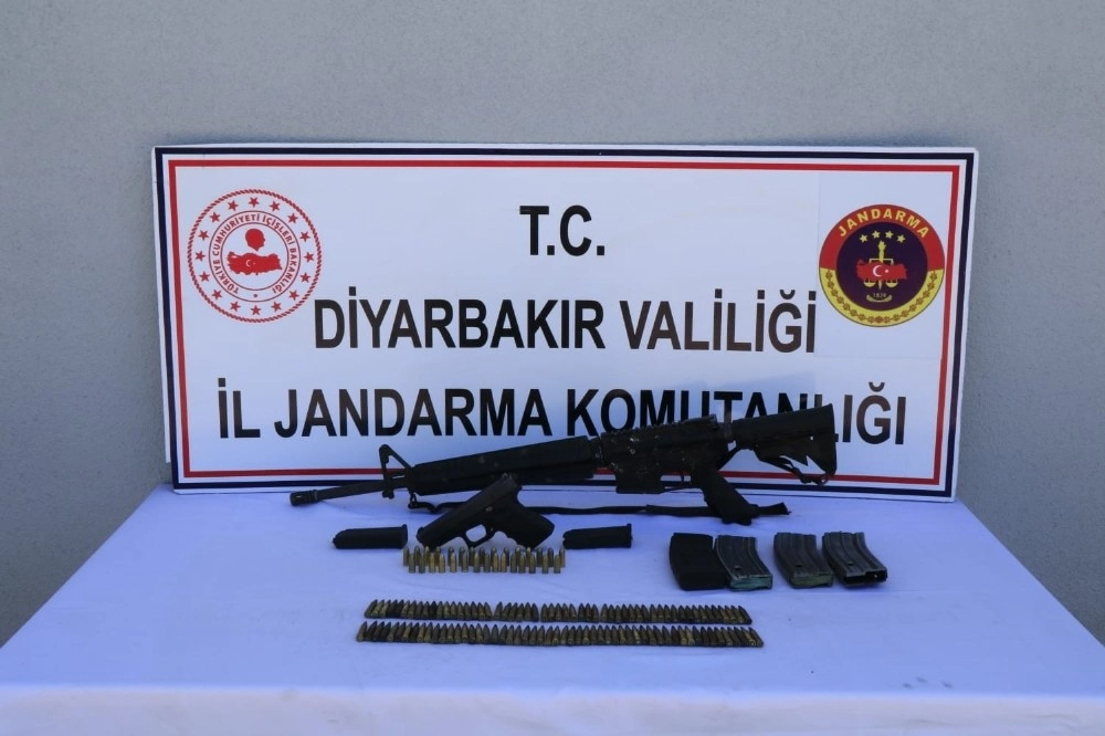 Diyarbakırda 2 Terörist Etkisiz Hale Getirildi