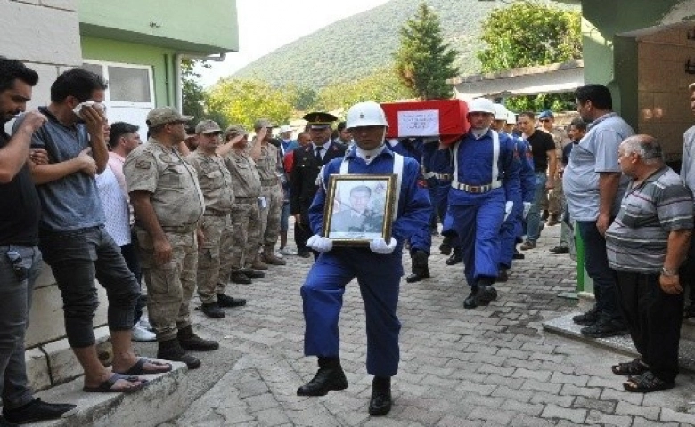 Kalp krizinden ölen uzman çavuş defnedildi