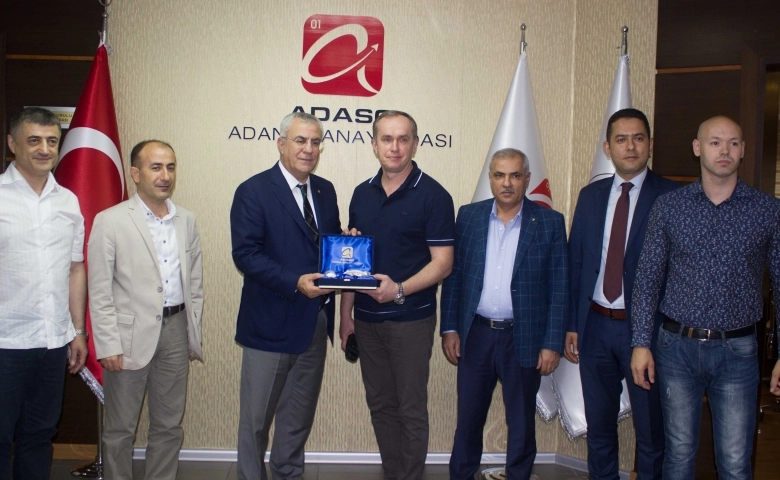 Rus tekstil iş adamları heyeti Adana da buluştular