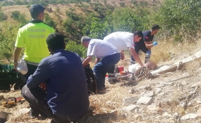 Adıyaman’da kontrolden çıkan traktör takla attı: 1 ölü, 1 yaralı