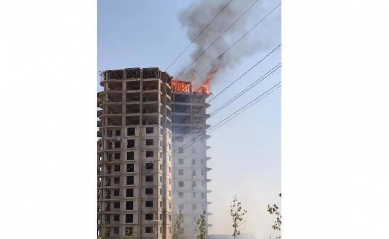 Kilis'te İnşaat halindeki binada yangın çıktı