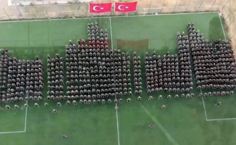 Kilis'te Polis Özel Harekat timleri Suriye'ye uğurlandı