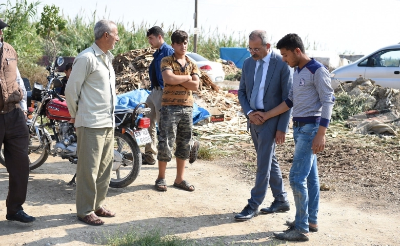 Tarsus Başkanı Bozdoğan, mültecilerin sorunlarını dinliyor