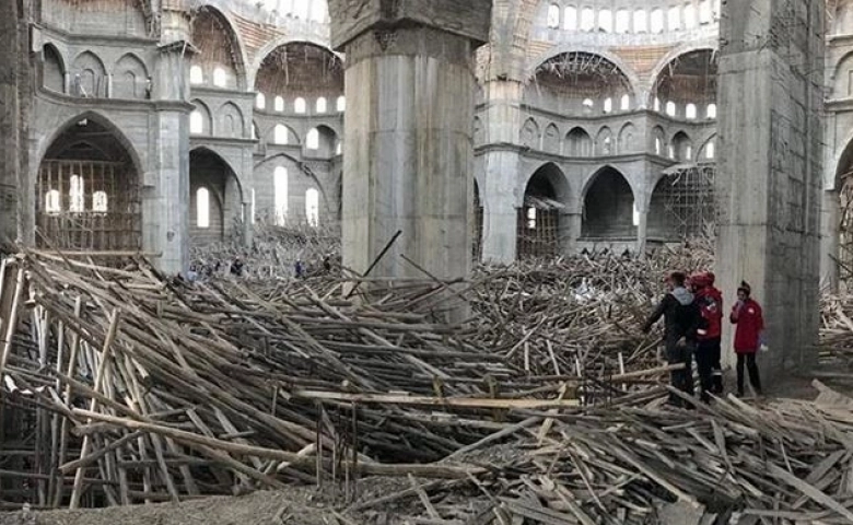 Gaziantep Valiliğinden çöken Akkent Cami raporu!