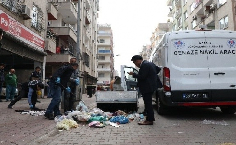 Mersin'de çöp konteynırında bebek cesedi bulundu