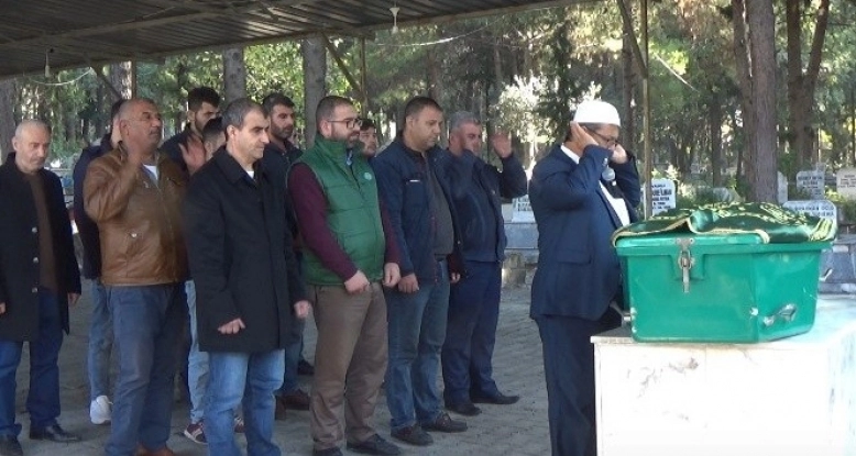 Adana'da öldürülen genç kadın toprağa verildi