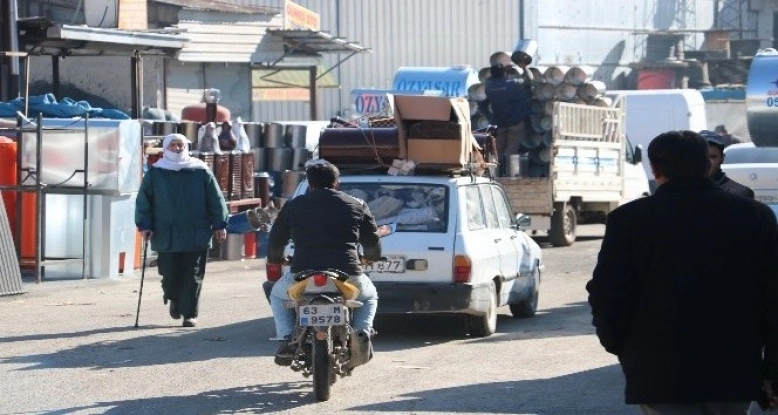 Şanlıurfa'da hava soğuyunca sobaya talep arttı