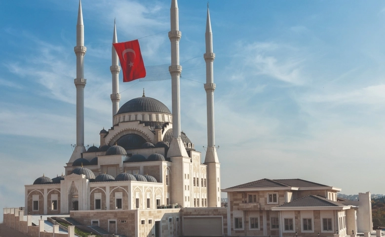 Merinos Servi Erdemoğlu Cami açılıyor