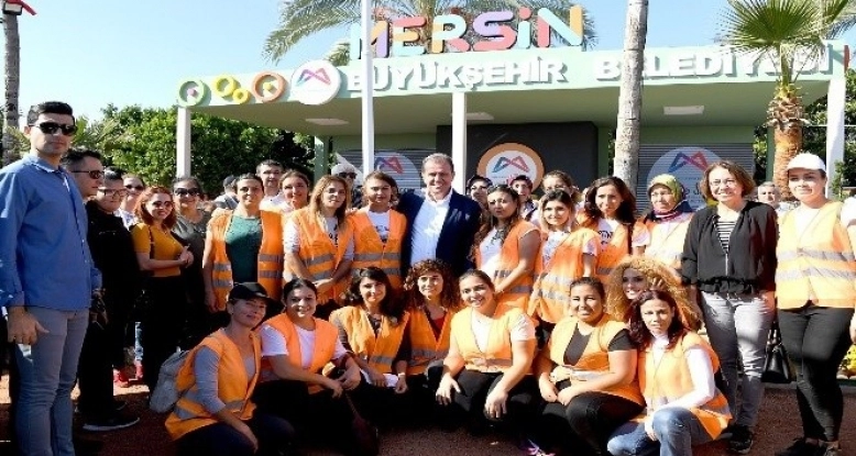 Mersin Büyükşehir Belediyesi'nde toplu iş sözleşmesi imzalandı