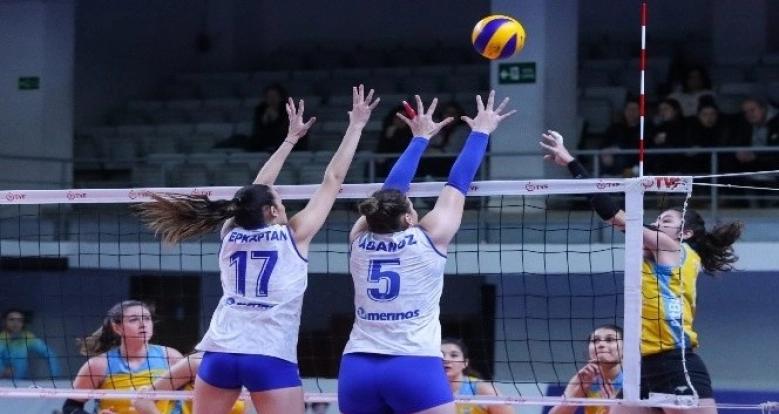 Merinos voleybol takımı Ankara'da PTT Spor'u 3-0 mağlup etti