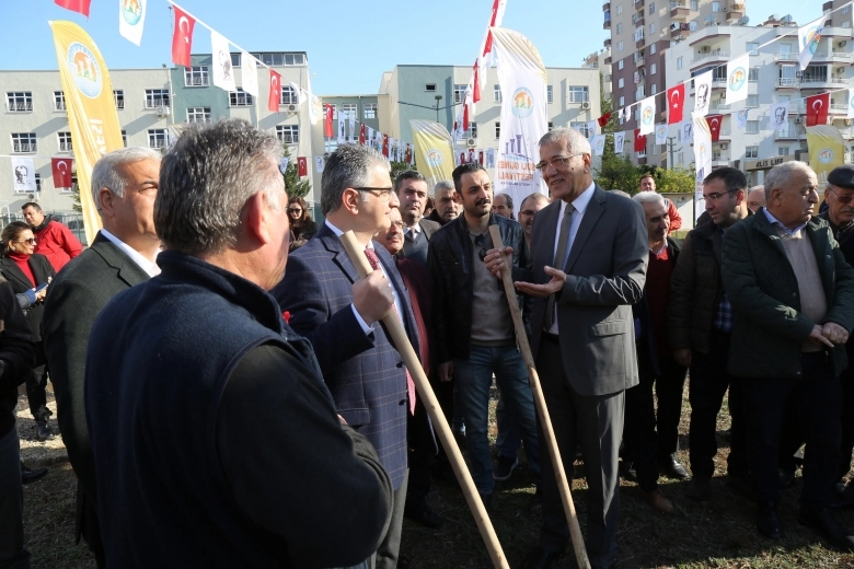 Mezitli'deki 54. koruluk, kent merkezinde oluşturuldu