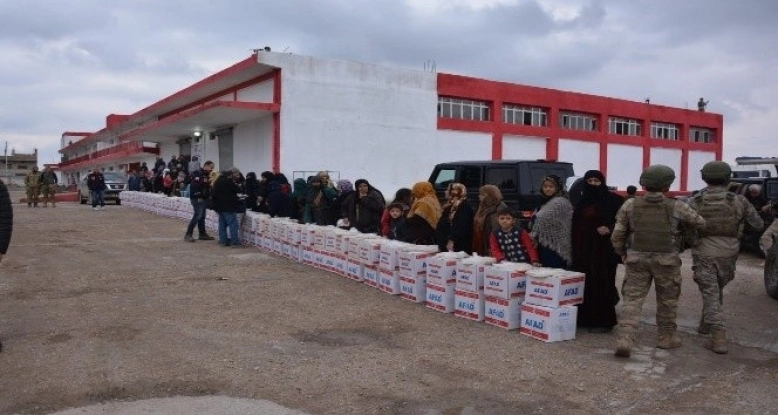 Şanlıurfa’da Barış Pınarı Harekatıyla çocukların yüzü güldü