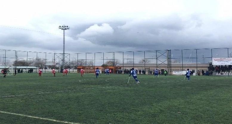 Şampiyon Şahinbey ilk yarıyı lider kapattı 1-0