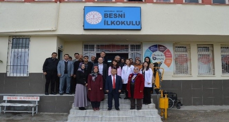 Besni İlkokulu devlete yük olmadan yenilendi