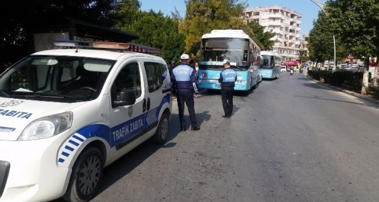 Mersin Tarsus'ta toplu taşıma ve servis araçları denetlendi