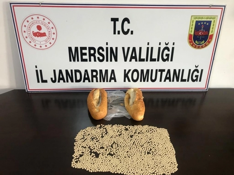 Mersin'de ekmek arası uyuşturucu kaçakçılığı