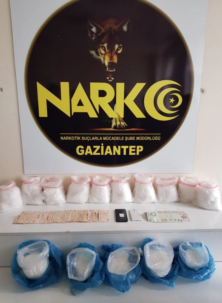 Gaziantep'te 14 kilo metamfetamin ele geçirildi